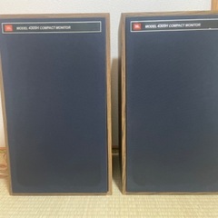JBL4305H WHペアの画像