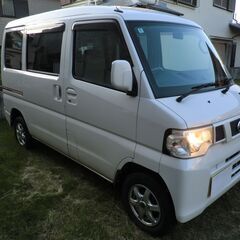 【コミコミ価格！】仕事に車中泊に即戦力♪//車検９年６月迄付き♪ /平成２５年式・ＮＶ１００クリッパーバン/５速マニュアルミッション・４ＷＤ・エアコン・パワステ・乗車定員２名//【スグ乗れます！】の画像