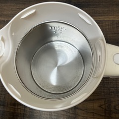 ティファール 電気ケトル ノヴェア 0.5L ホワイト 型番: KO324171の画像