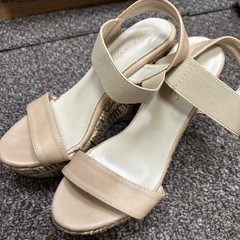 厚底サンダルの画像