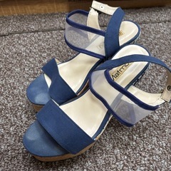 厚底サンダルの画像