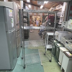 【リサイクルサービス八光】幅90㎝　キャスター付き　4段メタルラックの画像