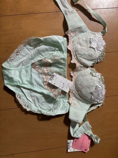 新品タグ付き！ブラショーツ上下セット ５点セット！B65/M 定価五万