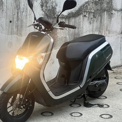 大人気セール‼️安心のバッテリー新品✨️前後タイヤまだまだ山あり🗻ヘッドライトバルブ新品✨️嬉しいオイル交換済み♻️燃費重視＆バイク初心者＆デザイン重視の方にオススメ✨ラクラク始動のインジェクション💥AF74 ダンク✴の画像