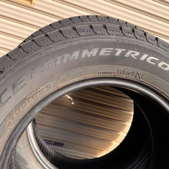 PIRELLI中古スタッドレス225/65R17 の4本の画像