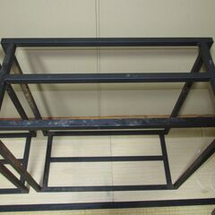 画像の６０センチ用水槽台２台￥1000円～2段水槽台なので４台水槽おけます￥1000円～の画像