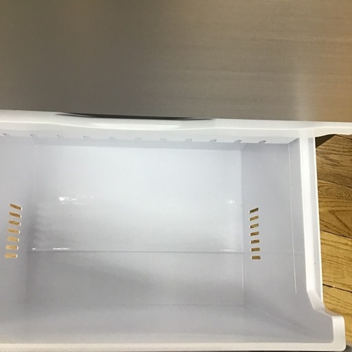 #D-13【ご来店頂ける方限定】HITACHIの3ドア冷凍冷蔵庫です