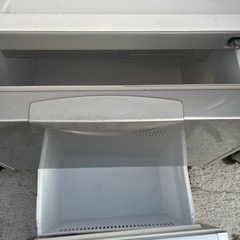 冷蔵庫日立2011年365L4ドア　自動製氷機　仙台市内無料配達の画像