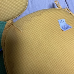 椅子用　座布団　4枚　新品の画像