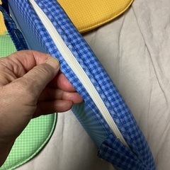 椅子用　座布団　4枚　新品の画像