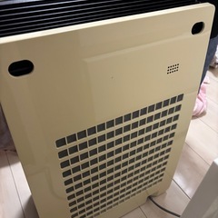 中古　SHARP 空気清浄機の画像