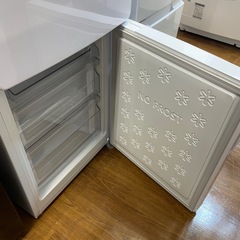 【安心の1年月保証】Haier の2ドア冷蔵庫の画像