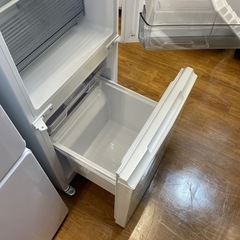 【安心の1年保証】SHARP の2ドア冷蔵庫の画像