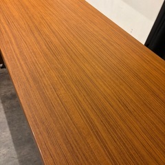 ⭐️オフィスでも使えるワーキングデスク6台の画像