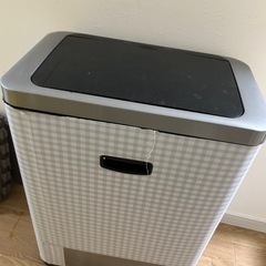 【故障】自動開閉ゴミ箱45リッターコストコの画像