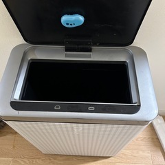 【故障】自動開閉ゴミ箱45リッターコストコの画像