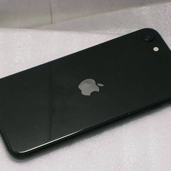 iPhone SE2  ブラック64GBの画像