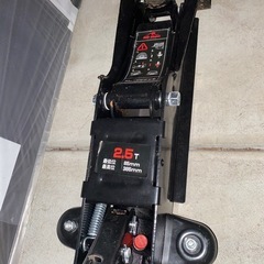 油圧式ジャッキ　2.5t 早期取引希望の画像