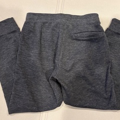 ユニクロメンズ裏起毛暖かいズボンMの画像