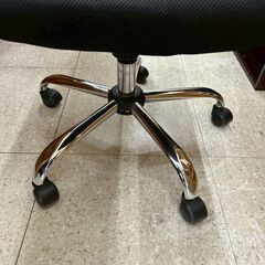 ★リユースのサカイ高崎店★TJ13262  椅子 黒 H46.5×D47.5×W46 クリーニング済みの画像