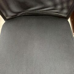 ★リユースのサカイ高崎店★TJ13262  椅子 黒 H46.5×D47.5×W46 クリーニング済みの画像