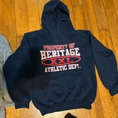 キッズ　パーカー　7〜8の画像