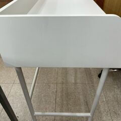 ★リユースのサカイ高崎店★TJ13263  デスク 白 H84.5×D45.5×W100.5 クリーニング済みの画像