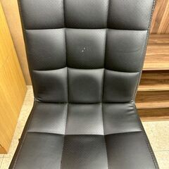 ★リユースのサカイ高崎店★TJ13264  椅子 黒 H43×D43.5×W40 クリーニング済みの画像