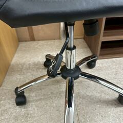 ★リユースのサカイ高崎店★TJ13264  椅子 黒 H43×D43.5×W40 クリーニング済みの画像