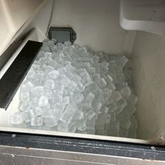 Panasonic 製氷機 SIM-S7500UB 動作確認済 2018年製 100V W1000×D600×H850 厨房 厨房機器 店舗 店舗用品 75kg製氷 Y2382の画像