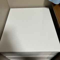 デスクの引き出しの画像