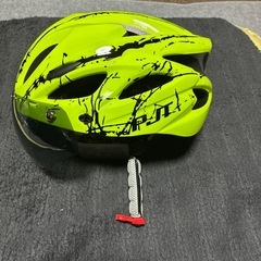 自転車用ヘルメット(新品です)
の画像