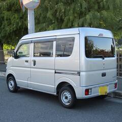 車検２年付き　エブリイ　バン　最新型　現行型　DA17V　10万キロ　走行小　軽バン　配達　配送　軽貨物　低燃費の画像