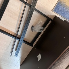 パソコンデスクの画像