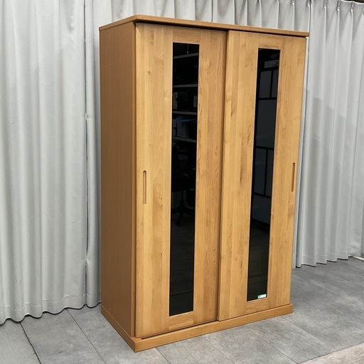 KK-4【新入荷　リサイクル品】マルヨシ民芸家具　スライド扉/ブラックガラス　ワードローブ　ナチュラル