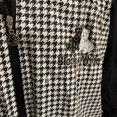 Black＆ White sport フード付ブルゾンの画像