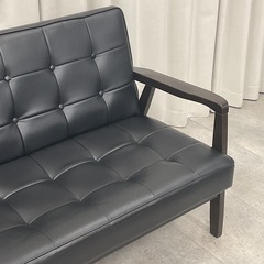 KK-5【新入荷　リサイクル品】2シーターアームソファ　黒の画像