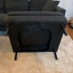 3人掛けソファ&オットマン2個のセット
の画像