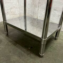 アラヤステンレス 作業台 W600×D450×H650 厨房 厨房機器 店舗 店舗用品 ステンレス作業台 高さ調節可能 中段あり 美品 Y2384の画像