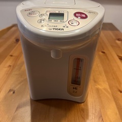 電気ポットの画像