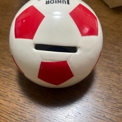 サッカーボール貯金箱の画像