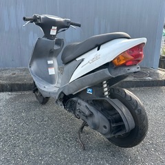 アドレスV125 書類、鍵あり 部品取り  観てのとおり！ 10日の18時以降引き取り限定の画像