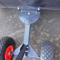 【引き取り限定】雪かき機 タイヤ付きの画像