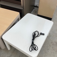 【来店歓迎】【KJ203】美品 定番 こたつテーブル 長方形 正方形 リバーシブル天板 センターテーブル 座卓 リビングテーブル ナチュラルカラー　検)一人暮らし 家具 収納 ダイニング リビング キッチン 冷蔵庫 洗濯機 テーブル ラック レンジ キャビネット ソファの画像