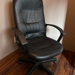 オフィスチェア　ブラック　キャスター付き、昇降機能付きの画像