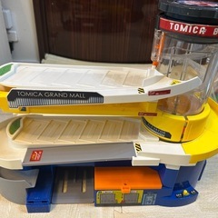 ダブルアクショントミカビルの画像