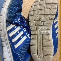 スニーカーの画像