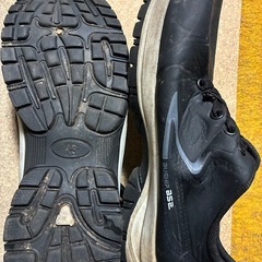 スニーカーの画像