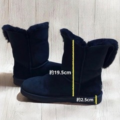 UGG アグ ムートンブーツ ブラック 25cm ボタン付き ファーの画像