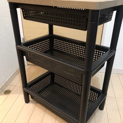 3段引き出し付きラックの画像